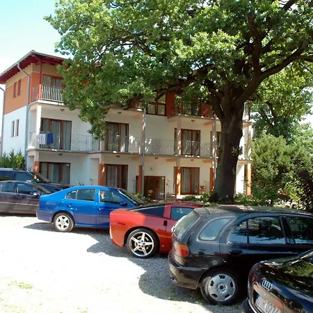 5 Debow Bed & Breakfast
