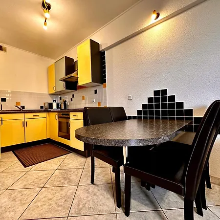 Chrobry Apartment *