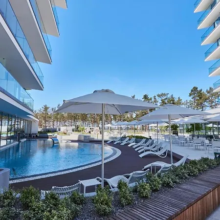 Wave Beachfront Family Apartment Miedzyzdroje