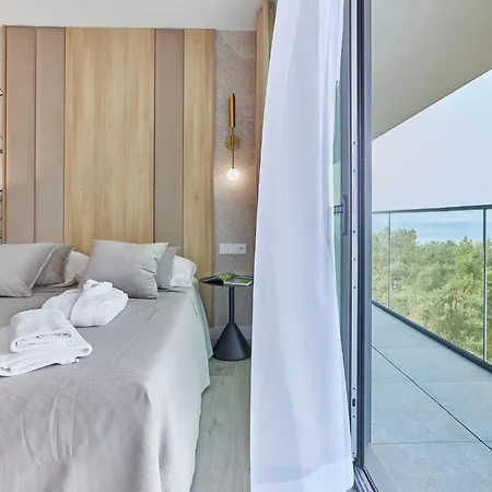 Apartment Wave Beachfront Family *