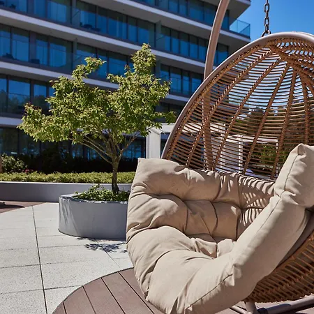 Wave Beachfront Family Apartment *
