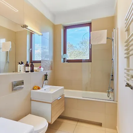 Golden Tulip Penthouse 53 Apartment