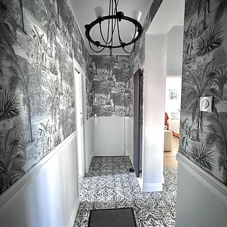 Przy Plazy Apartament Burza Apartment