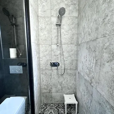 Przy Plazy Apartament Burza Apartment *