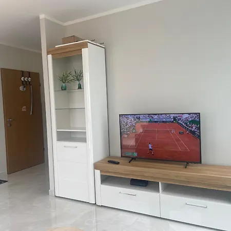 Wolin-travel Fala Z Widokiem Na Morze