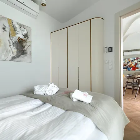 Apartment Your Holidays Waves D1081 *