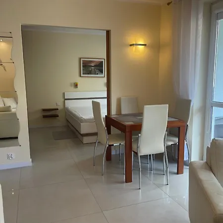 Apartment Wolin-travel Fala Z Widokiem Na Morze *
