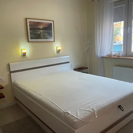 Wolin-travel Fala Z Widokiem Na Morze