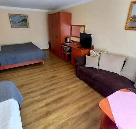 Gosciniec Pod Polna Roza 2 *