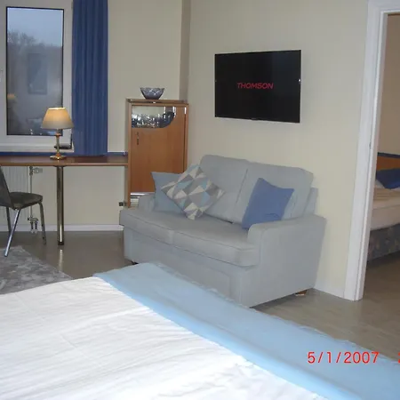 Cameo Apartment