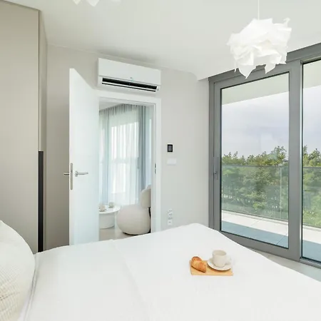 Apartment Stylish Sea Waves With Pool & Parking By Rent Like Miedzyzdroje