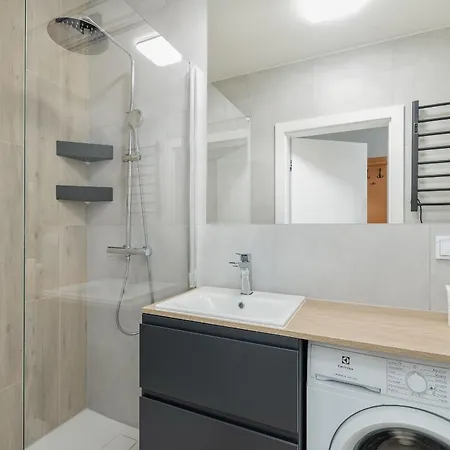 Apartment Nowoczesny I Elegancki A212 Z Balkonem I Parkingiem By Renters *