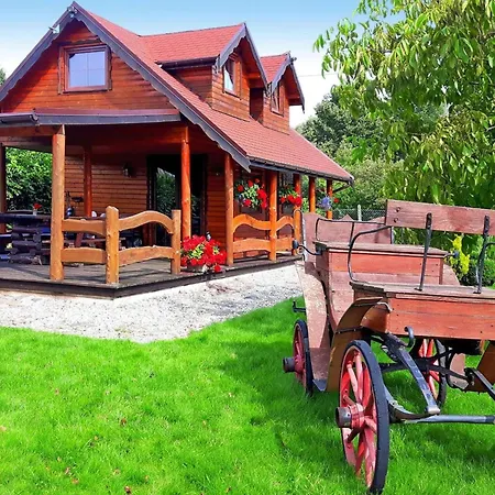 Cozy With Terrace And Garden, Fenced, In Holiday home