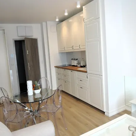 Luxury By The Sea, Apartment