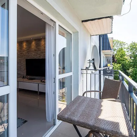 Stylish Vacation With Parking In By Renters *