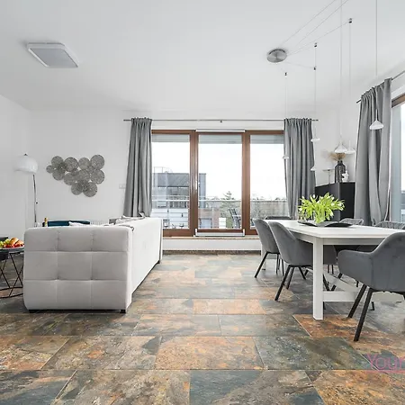 Apartment Your Holidays Golden Tulip