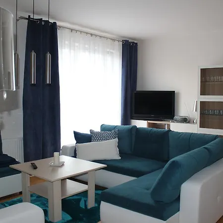 Golden Sands Exclusive Suites *