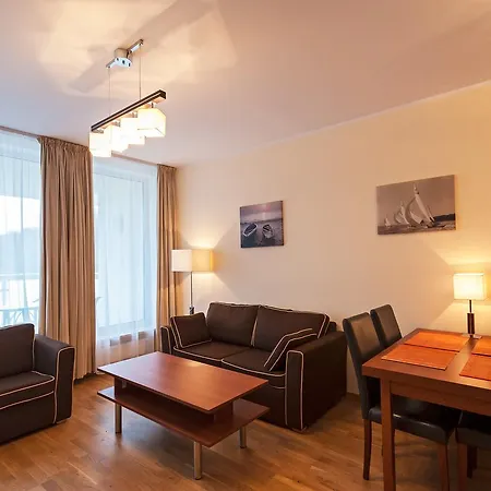 Sun & Snow Aquamarina Apartment *