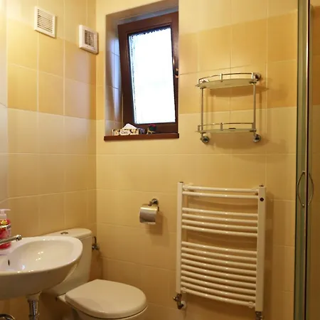 Czarli Homestay