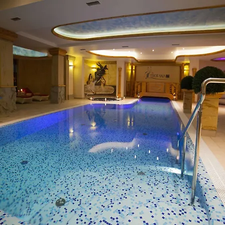Hotel Trofana Wellness & 3*