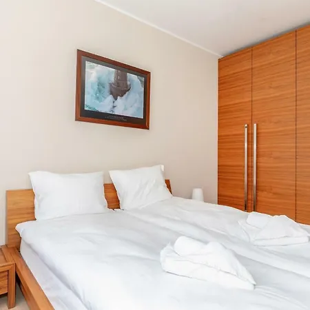 Comfy With Balcony Turystyczna By Renters Apartment Miedzyzdroje