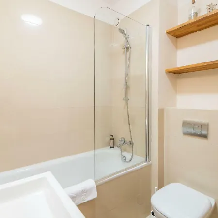 Sunny Tulipan Vi With Terrace At The Treetops By Renters Apartment