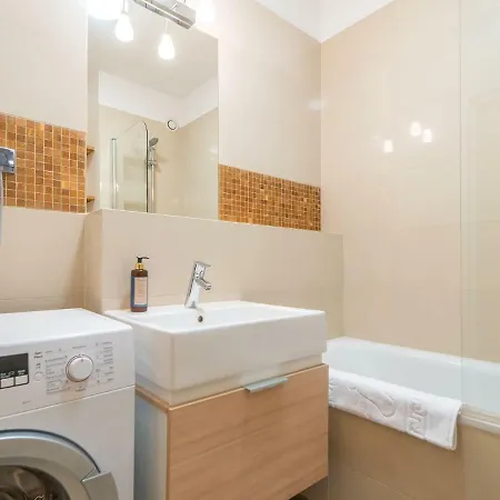 Sunny Tulipan Vi With Terrace At The Treetops By Renters Apartment