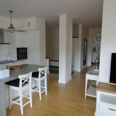 Gold Apartment *