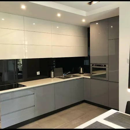 Apartment Family Golden Tulip *