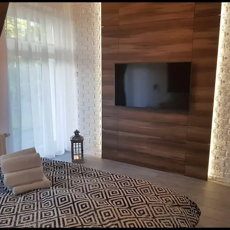 Family Golden Tulip Apartment