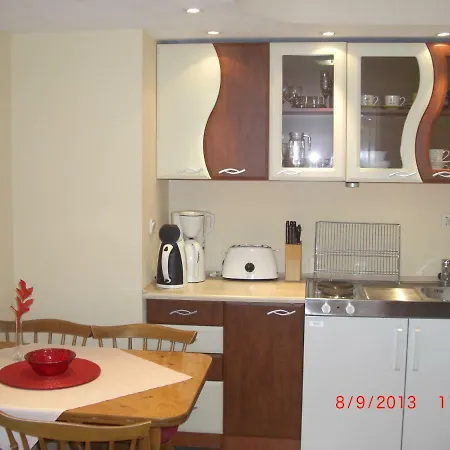Cameo Apartment