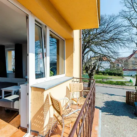 Goscinne Bursztyn Homestay *