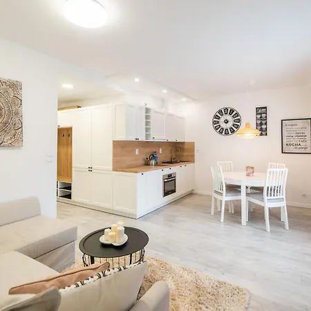 Rent Like - Kolorowe Balkony I